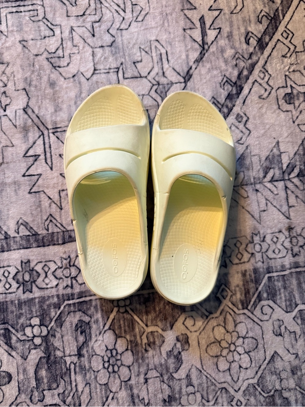 OOFOS OOAHH recovery slides in mellow M6 W8 sandals